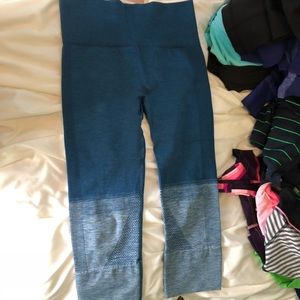 Lululemon cropped workout legging